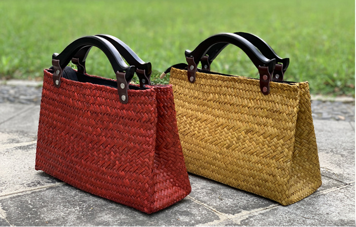 Straw Rattan woven ethnic style handbag