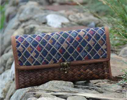 Women's grass woven rattan antique clutch bag