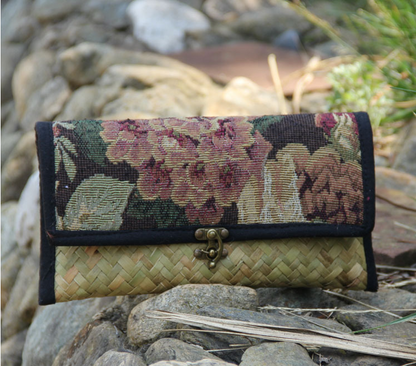 Women's grass woven rattan antique clutch bag