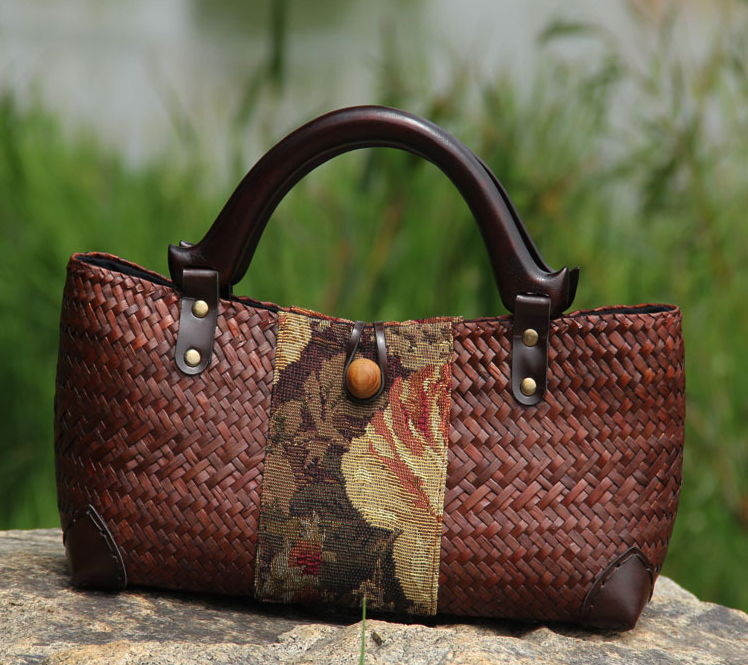 New woven women's rattan leisure national style handbag (Urban Simplicity)